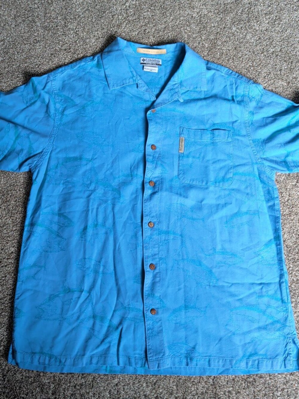 Columbia River Lodge Men's Sz XL Blue Tuna Fish Print Button Up Shirt Sportswear